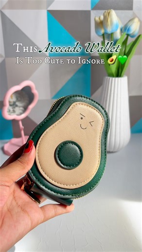 Unboxing the cutest avocado-shaped wallet with the most precious design 🥑💚#wallet#youtube#fypviral