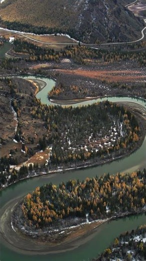 Altai Mountains River | Pure Nature, Crystal Clear Water & Ultimate Travel Tranquility