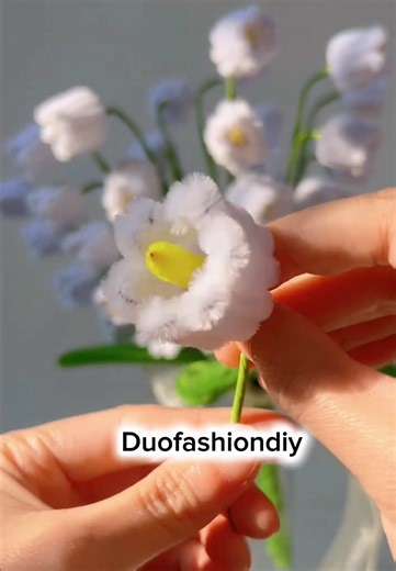 DIY pipe cleaner lily of the valley flowers tutorial#handmade #diy #gift #diyflowers #flowers