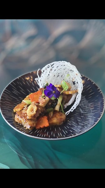 Creative Food Plating Ideas for Chefs | Wok Mastery and Noodle Artistry