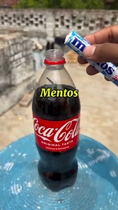 How Coca-Cola becomes Water..?! 😱❤️‍🔥 . .@chemistry.with_dk . . #chemistry #laboratory #chemistrywithdk #experiment #reaction #madeforstudents #science #doyouknow #chemistrylovers #trendingreels #organicchemistry #viralreels #education #entertainment #explorepage | Dhineshkumar L