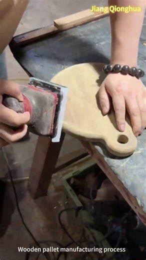 Wooden pallet manufacturing process