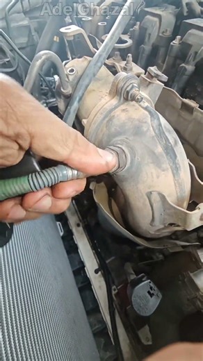 Disassemble the exhaust sensor #auto #shortsfeed #shortvideo #repair