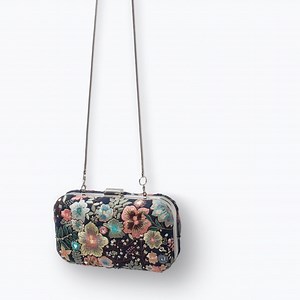 NWT w/ defect Zara Embroidery Beaded Clutch Box MINAUDIÈRE