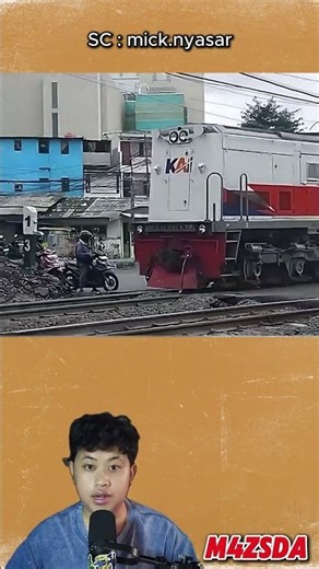 Viral! Car Hit by Train in the Middle of Tracks! #m4zsda #shortvideos #horrorgaming #shorts #reac...