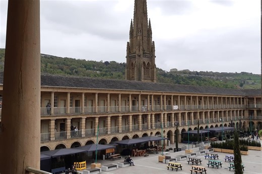 West Yorkshire Mayor and Calderdale councillor clash over Halifax's Piece Hall