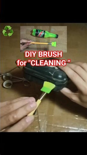 Surprisingly Effective, DIY Plastic Bottle BRUSH #shorts #diy #diybrush