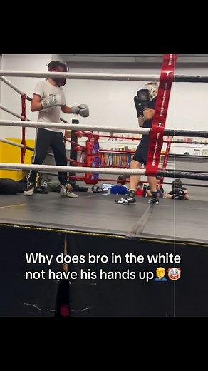 Hawk style goes crazy 😭🔥 (via only.moody/TT) | Overtime Boxing