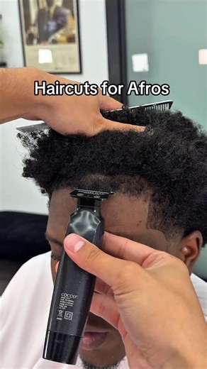 Tracy Barber • KEV1N on Instagram: "Always accepting new client‼️ Make sure click “BOOK NOW “ to schedule appointment ‼️ • • • • Work done by: @kev1n.cuts • • • • #tracybarber #209barber #livermorebarber #bayareabarber #moutainhousebarber"