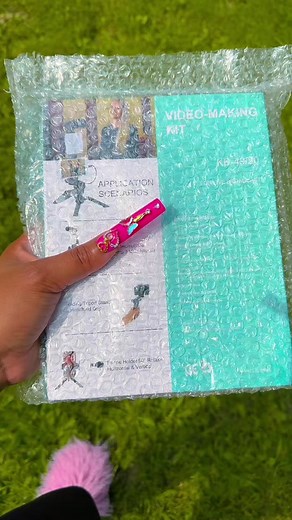 Literally using this as im posting 🫶🏽✈️ My videos are about to be LIT with this new LED light ✨🥰 #tiktokshopfinds #vloggingsetup