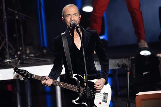 "Il devrait être content", Calogero : le porte-parole du RN pas tendre avec le chanteur dans "C à vous", il se lâche