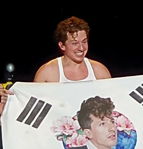찰리푸스 내한공연에서 팬이 전한 태극기에 감격🇰🇷💕 Charlie Puth Live in Seoul, 2023