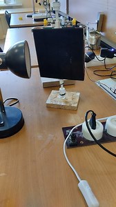 Pulsating light motor with a feedback | jurij0001