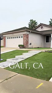 ✨ Welcome to 982 Padbury Ct in Galt, CA✨ 🛌 3 Beds 🛁 2 Baths 🏡 1,433 Sq Ft Designed for both everyday living and entertaining, this home offers a bright open-concept kitchen and living area. The kitchen delivers bold personality with its rich green cabinetry, while the adjacent living room features a cozy fireplace, perfect for gathering and relaxing. The primary suite opens directly to the backyard and includes dual sinks, double closets, and a charming barn door accent—your own private retre