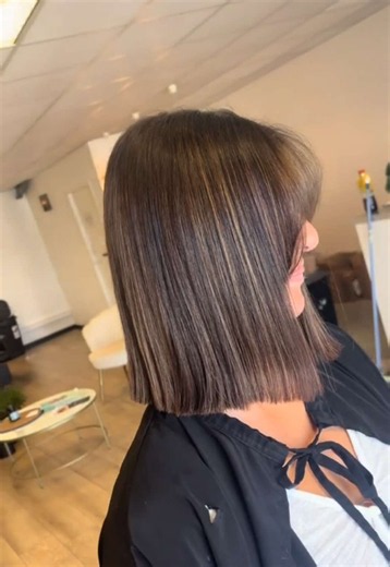 Balayage naturel, simple et lumineux — idées coiffure 2026