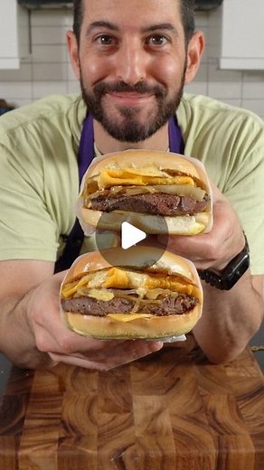 Josh Elkin on Instagram: "Have you ever had a Steak and Egg Breakfast Bagel with an All Purpose Breakfast Sauce? Recipe below (makes 2 sandwiches) 👇🏻🍳🥩 #NeverSkipEggDay INGREDIENTS 2 plain bagels 4 slices of American cheese 2 eggs 2 sliced onions 2 thinly cut filet mignon steaks 1 tbsp Montreal steak seasoning SAUCE 1/2 cup mayonnaise 2 tbsp yellow mustard 1 tbsp lemon juice 1 tsp hot sauce 1 tbsp dill weed Step 1 Melt 2 tbsp of salted butter on a large pan and agg the sliced onions. Season