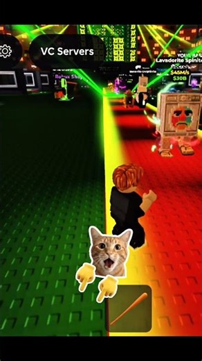 HE’S RATING EVERYONE IN LINE 😳🔥 Roblox Characters Parade!