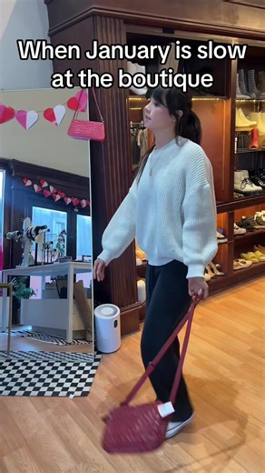 WE WENT WITH OPTIONS TWO😜 #funny #foryoupage #theconsighmentbar #boutique #slowseason