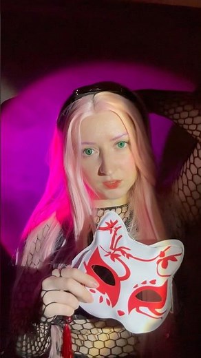 Sakura Haruno cosplay from Naruto