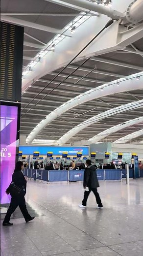 UK - London Heathrow Airport Terminal 5/ T5 Check-in Area #london #heathrow #t5 #checkin