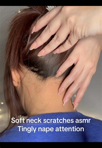 Leaving this one on repeat because it’s so satisfying 🫠 Tingly nape and neck scratching ASMR #asmrtingles #notalkingasmr #asmrsleeprelax #scratchingasmr #oddlysatisfyingvideo