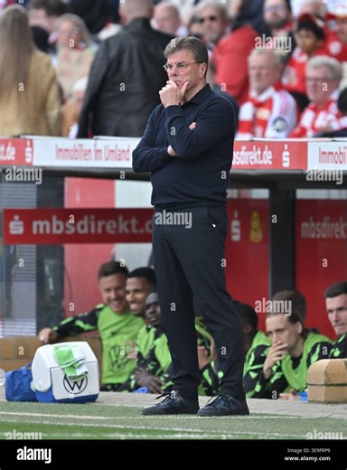 Trainer [coach] Dieter Hecking (Wolfsburg) Berlin, April 18, 2026, Soccer, Bundesliga, 1. Union Berlin - Wolfsburg Stock Photo - Alamy