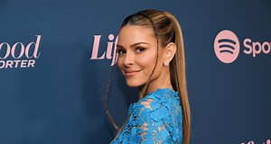 Maria Menounos & Her Newborn Daughter Wear Matching Outfits on IG