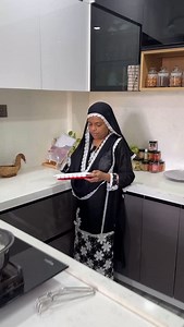 877K views · 13K reactions | Ab Mai Bhi Karogi Kapdo Ka Business  @paakpehnawa Address :- PAAKPEHNAWA Ismailiya bazar, Opp. Sai Baba Mandir, Pathtanwadi Highway, Marble Line, Malad East Contact Number :- 98333 41 786 . | Afroz Shaikh | Facebook