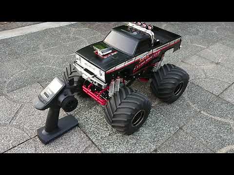 タミヤ スーパークラッドバスター ブラックエディション散歩