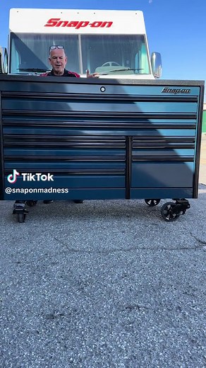 Snap-On 68” Epic toolbox in Sonic Blue!!!