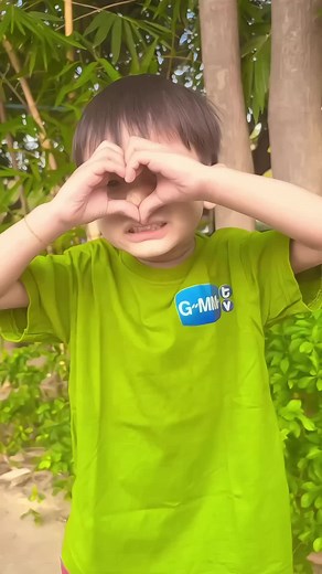 အသဲယားစရာ T-shirt လေးတွေကို Telegram acc @lynncollectionTee