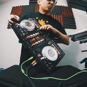 235K views · 7K reactions | Scratch Saturday: And now for something completely different... 勞  Pri yon Joni submission for Red Bull 3Style X (Jam on your gear with these free sounds: djtips.co/scratch-social) | Digital DJ Tips | Facebook