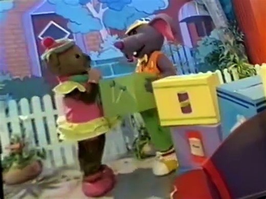 Bananas in Pyjamas Bananas in Pyjamas E054 Sniffles