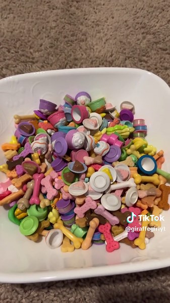 LPS Candy Salad! 😍😋🩷 #lps #candysalad #littlestpetshop #toys #fun #lpsaccessories