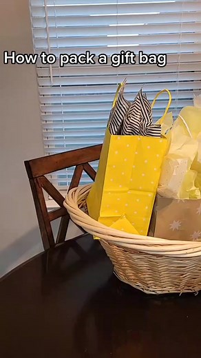 Here's another #howto video for the masses. #fyp #giftwrapping #gift #simple