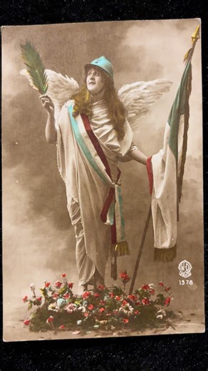 World war 1 French victory postcard with a French victory angle holding a palm leaf and flag part 2