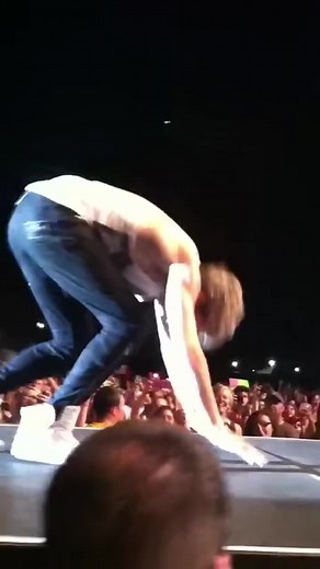 Paul's Emotional Moment with Niall Horan