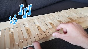 This piano is made entirely of ice lolly sticks, and it’s pretty cool