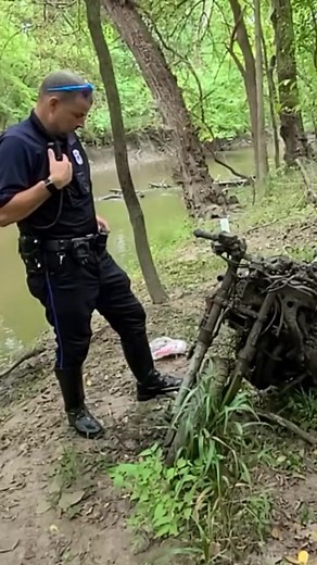 3.3M views · 10K reactions | We found a Motorcycle in this Michigan River 鱗#magnetfishing #river #bestmagnetfishingfinds #hobby #magnet #motorcycle #biketok #cops #police #tow #strongmagnet #magnetfishingfinds #Honda #adventureswithpurpose #motor #reels #happy #family #love #viral #viralfb #funny #amazing #fypシ゚ | Senan Stanley Fishing | Facebook