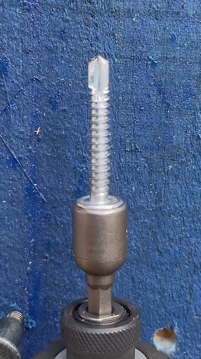 Truque infalível com parafuso #tools #diy #parafuso #dicas #truque #viral #asmr | Videos e Soluções