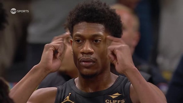 Tensions between Mathurin and Hunter boil over