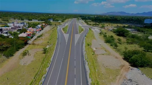 4.7M views · 4.9K reactions | ¡El sur, más cerca de ti! Con la inauguración de la circunvalación de Baní abrimos las puertas a una nueva era de desarrollo y conexión. Esta obra transforma la movilidad, une comunidades, impulsa el comercio y acerca las oportunidades para todos los dominicanos. | Presidencia de la República Dominicana | Facebook