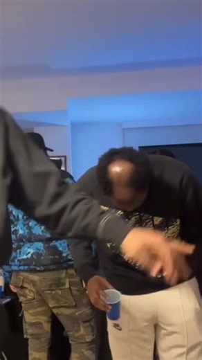 i didnt even notice him until i watched this the next day @Kehlani 😭😭😭😭😭😭😭 @fadedmontanafreestyle #rnb #kehlani #getlite #harlemshake #fyp