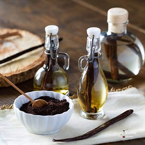 How to Make Vanilla Extract and Vanilla Powder | Living Healthy With Chocolate