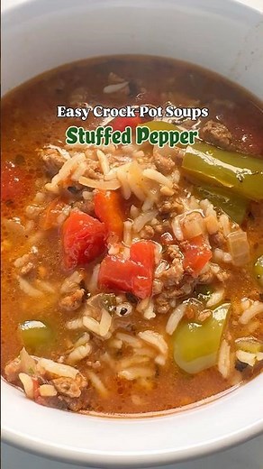Crockpot Stuffed Pepper Soup #slowcooker #crockpot #peppersoup
