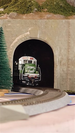 BN C36-7 Hauling A Crucial Shipment Of Coal To The North Pole. #train #railway #modelrailroad