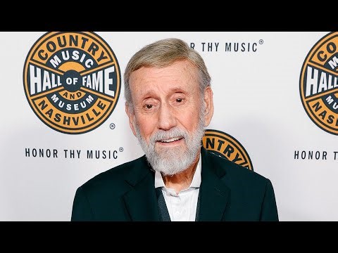Country Star Ray Stevens Breaks Neck After Fall | E! News