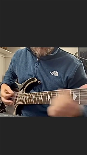 Korn Guitar Riff - Ibanez Universe - Mesaboogie Dual Rectifier- Digitech XP100 - bi mode chorus