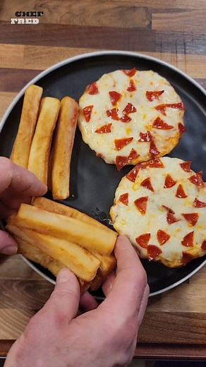 Fred YT on Instagram: "Revolutionize Your Fries And Say Bye-bye To Dipping!😋 #stevenuniverse #cartoonnetwork #steven #Fries #bagel #pizza #ketchup #creamcheese #amethyst"