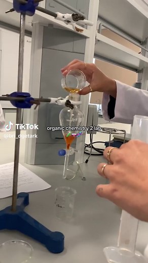 Exploring Acid-Base Extraction in Organic Chemistry 2 Lab
